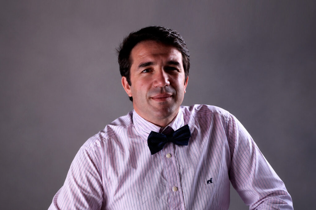 A-more-balanced-world-Goncalo-Castanho