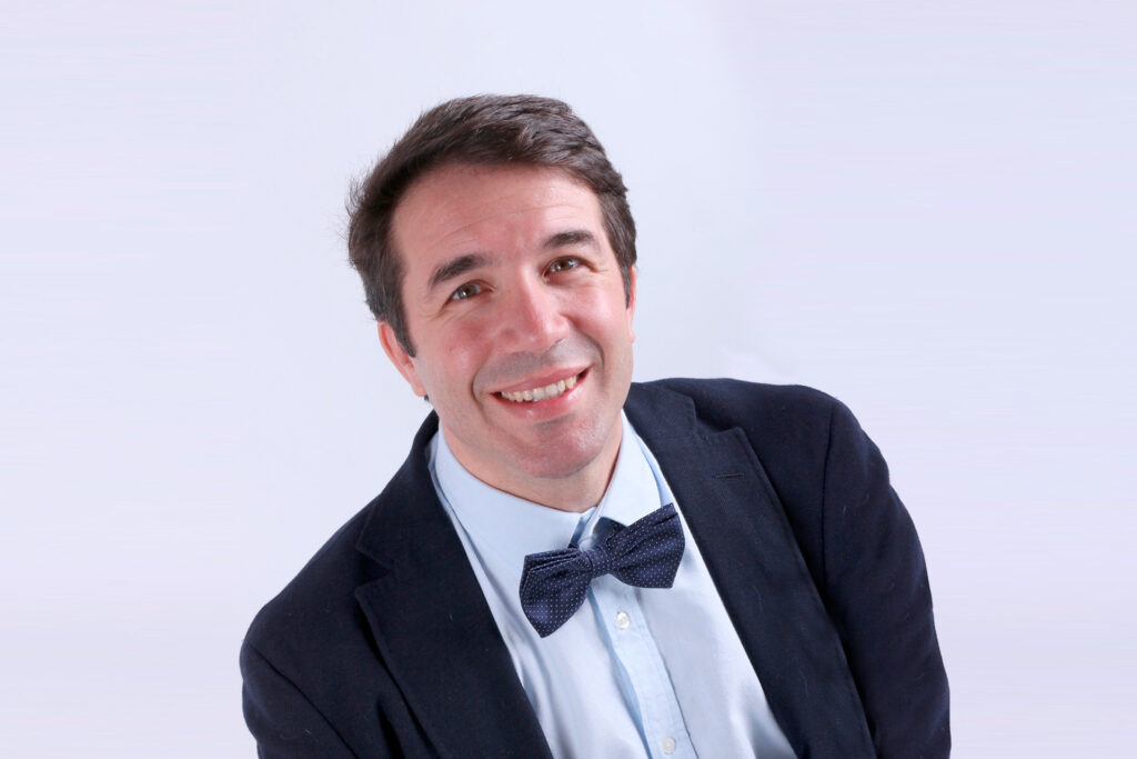 Gonçalo Castanho - Infinite is the mobilizing force that invites us to error